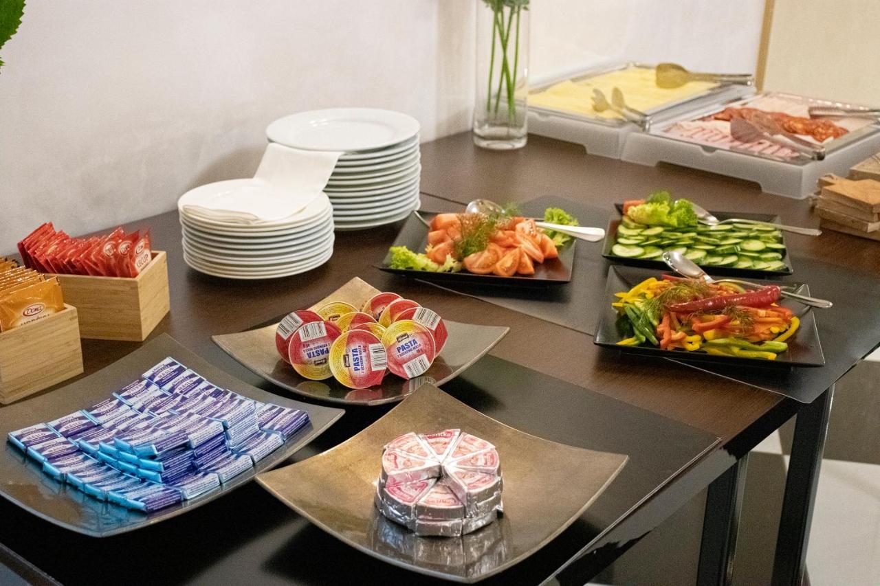 Hotel Capital With Private Wellness Nitra Ngoại thất bức ảnh