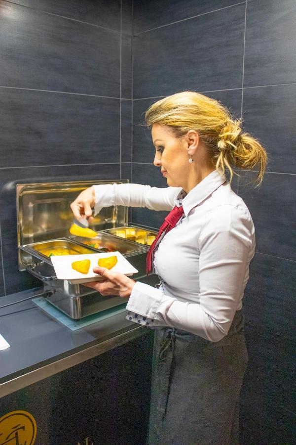 Hotel Capital With Private Wellness Nitra Ngoại thất bức ảnh