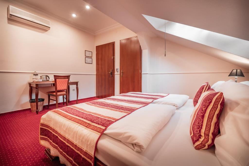 Hotel Capital With Private Wellness Nitra Ngoại thất bức ảnh