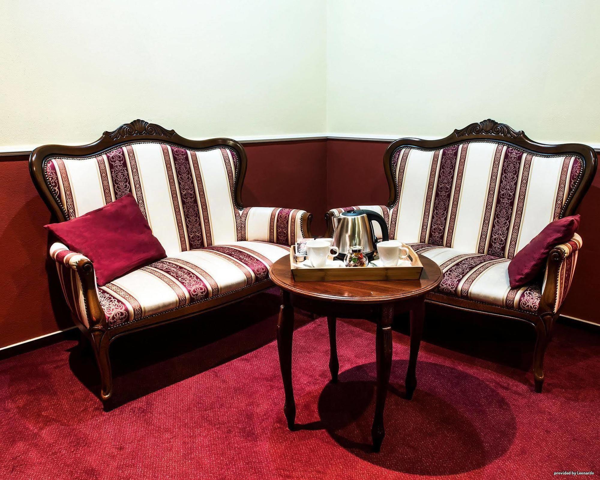 Hotel Capital With Private Wellness Nitra Ngoại thất bức ảnh