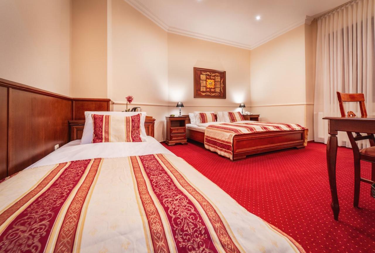 Hotel Capital With Private Wellness Nitra Ngoại thất bức ảnh